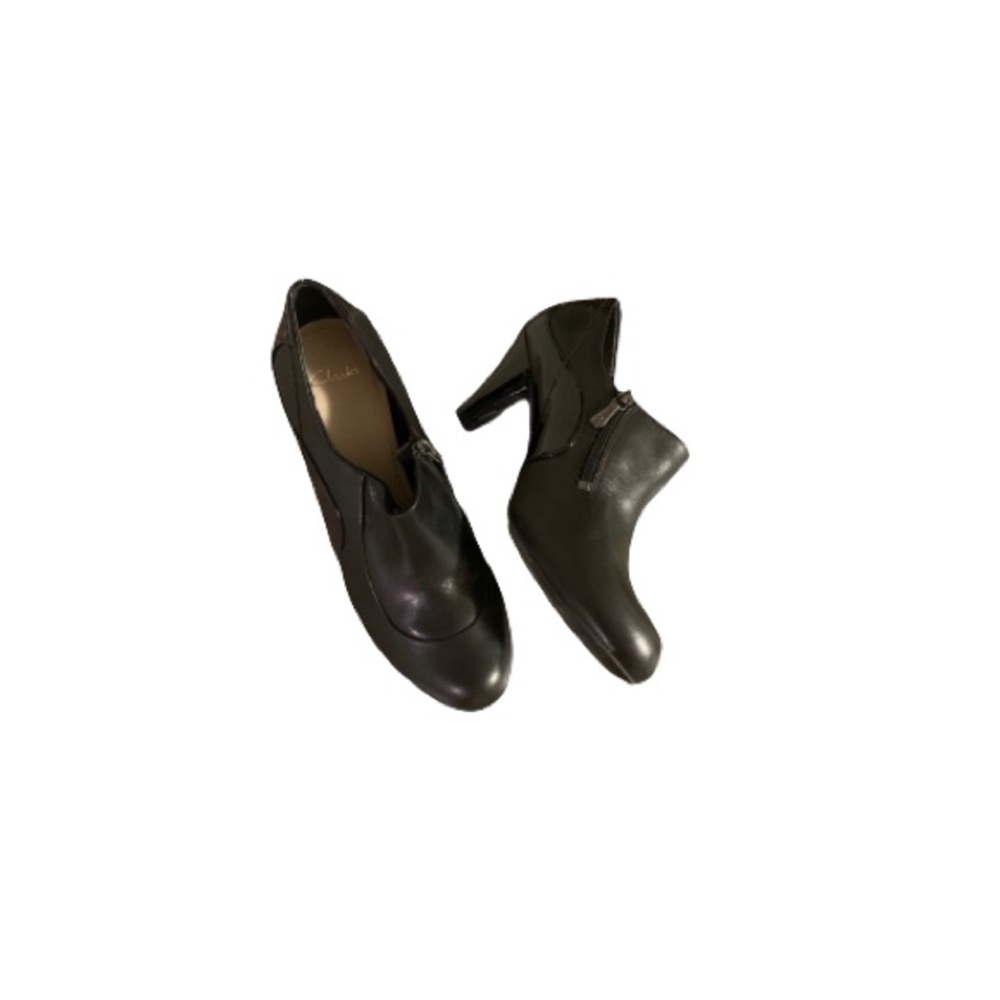 Clarks Black Leather Booties - Women’s Size 6